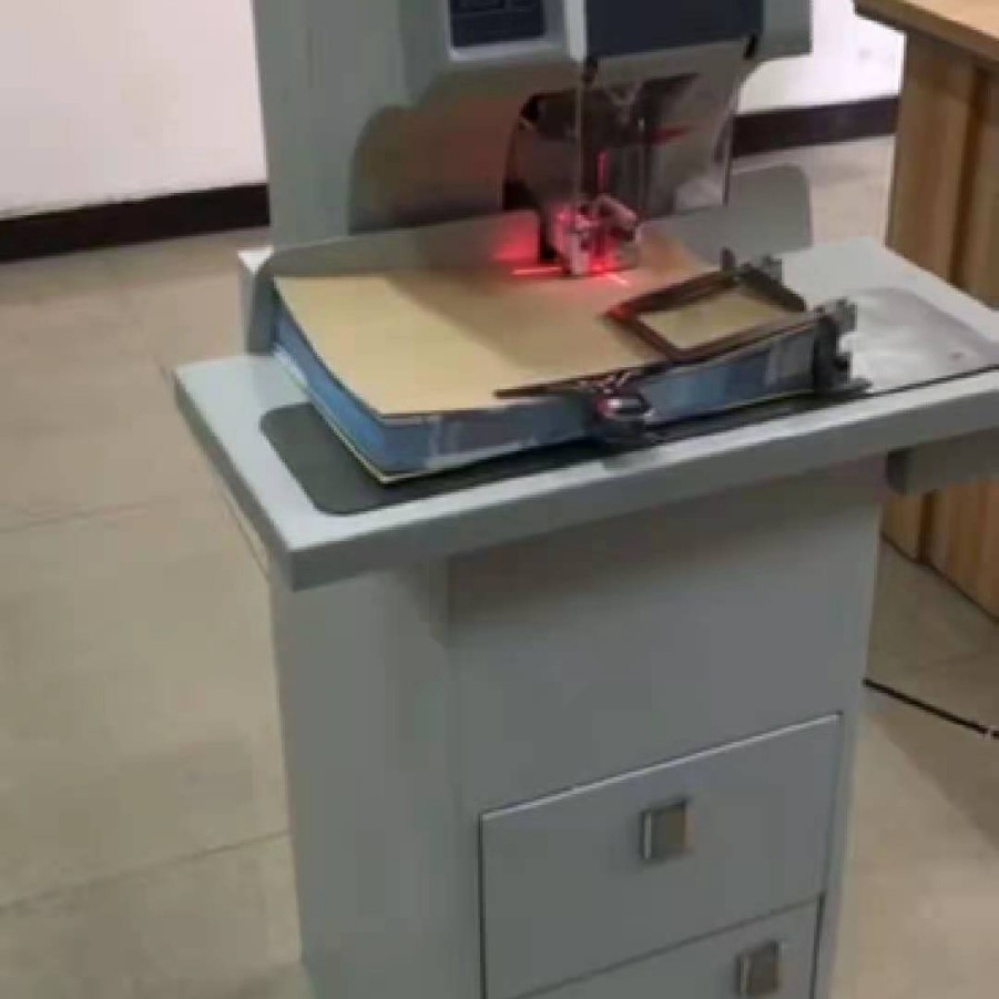 ����BF-550ȫ�Զ�í��װ����һ����׿ɵ��׾��ƶ�̨��ȫ�Զ�í��