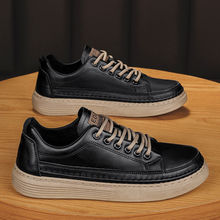 网红爆款男鞋韩版百搭板鞋男春冬季黑色皮鞋男款年轻人厚底休闲鞋