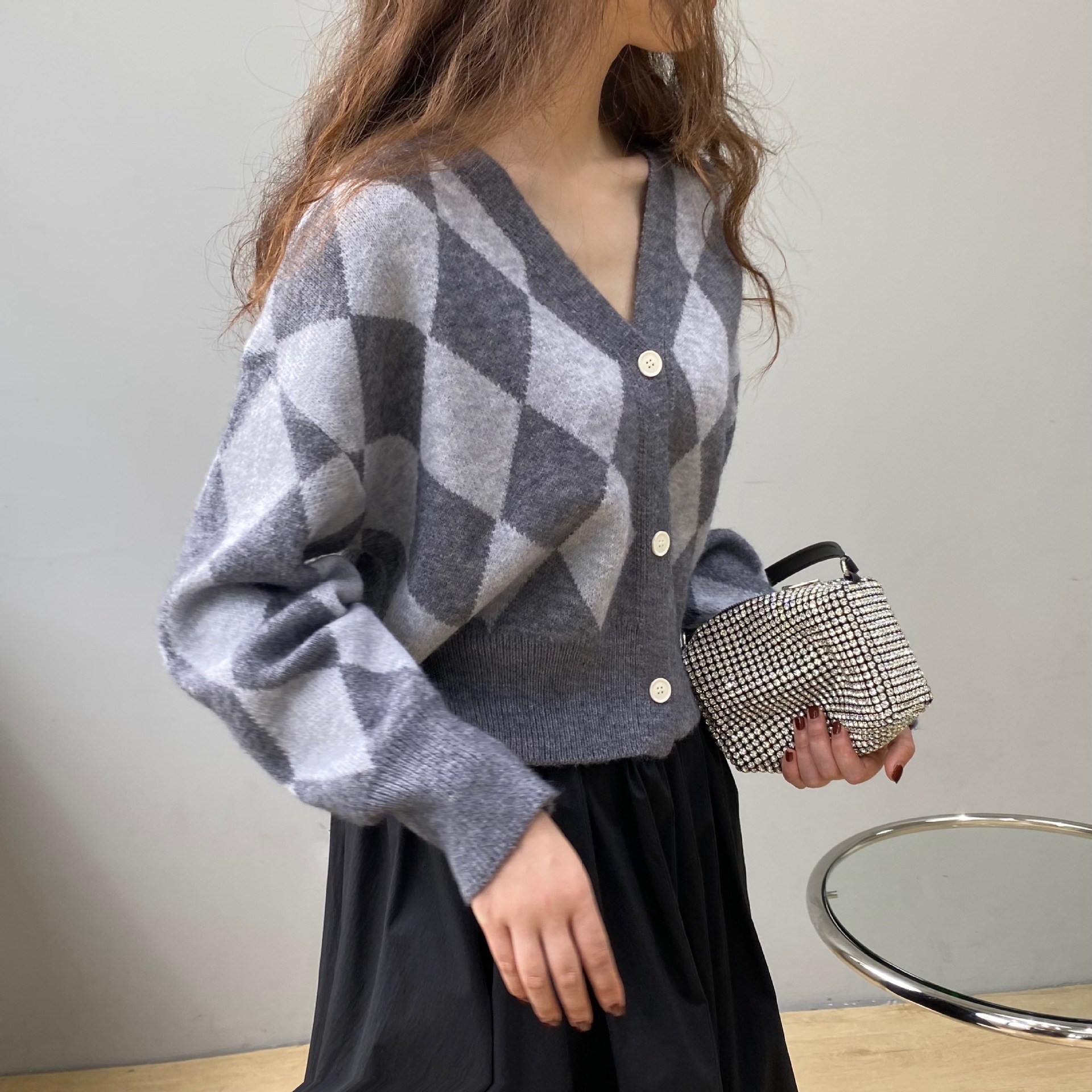 (2개) JIA ZHI | 다이아몬드 패턴 프렌치 스타일 브이넥 가디건 스웨터 재킷 한국 스타일 스웨터 쇼트 탑 B7230