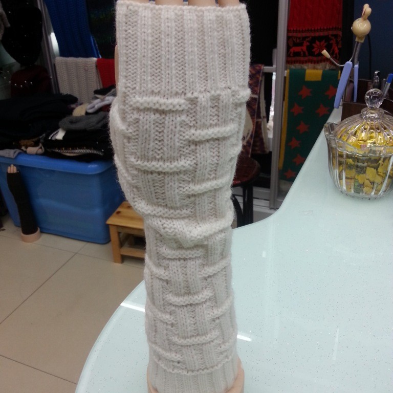 Venta caliente fábrica de punto procesamiento todo tipo de fibra acrílica Cachemira giro Cruz 8 ocho caracteres jacquard manga del brazo al por mayor