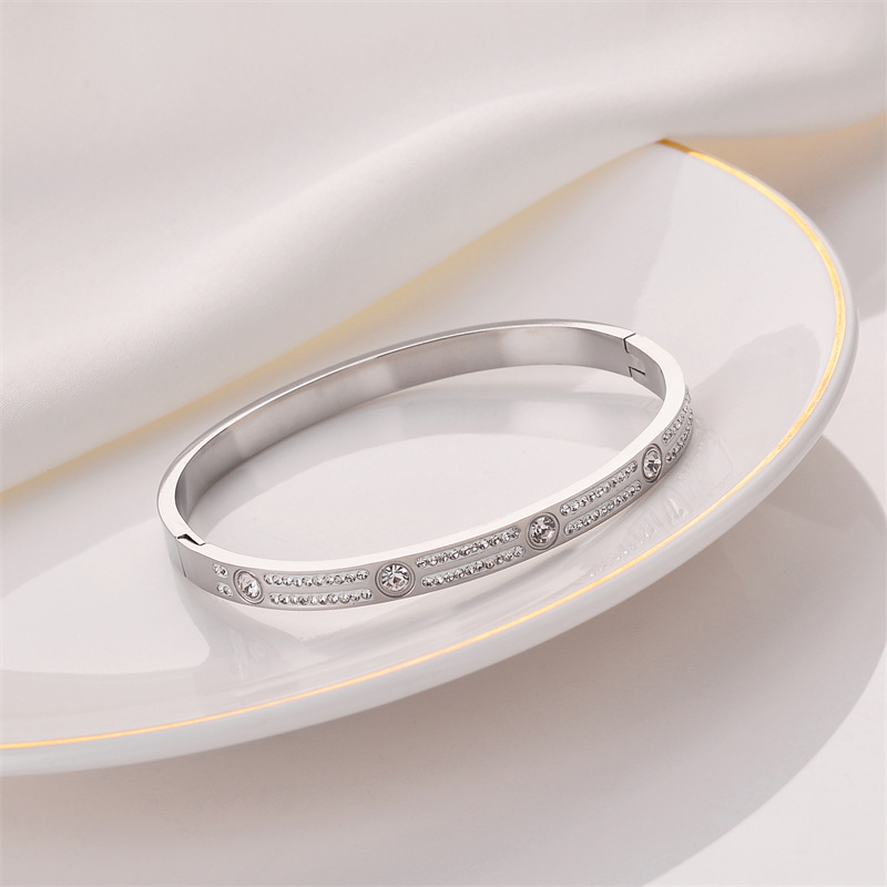 9908-El Silver