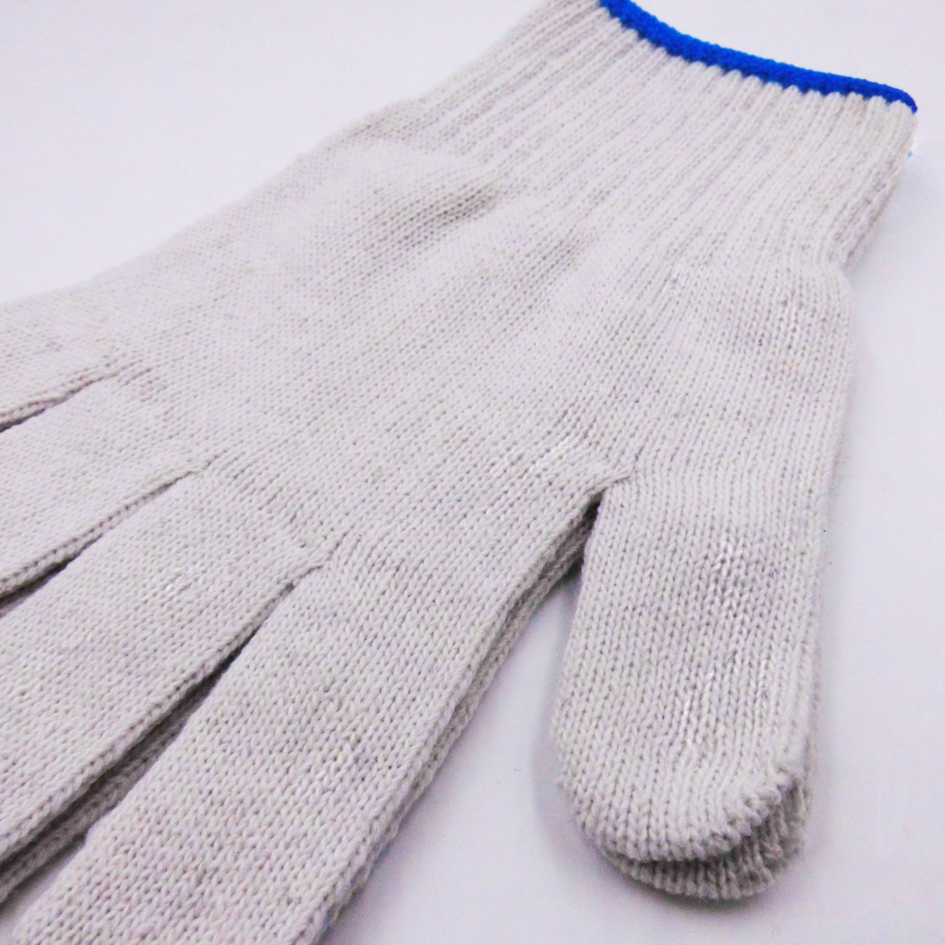 Wholesale protective cotton yarn gloves, anti-slip, thick knitting, wear-resistant gloves from Dongguan Glove Factory