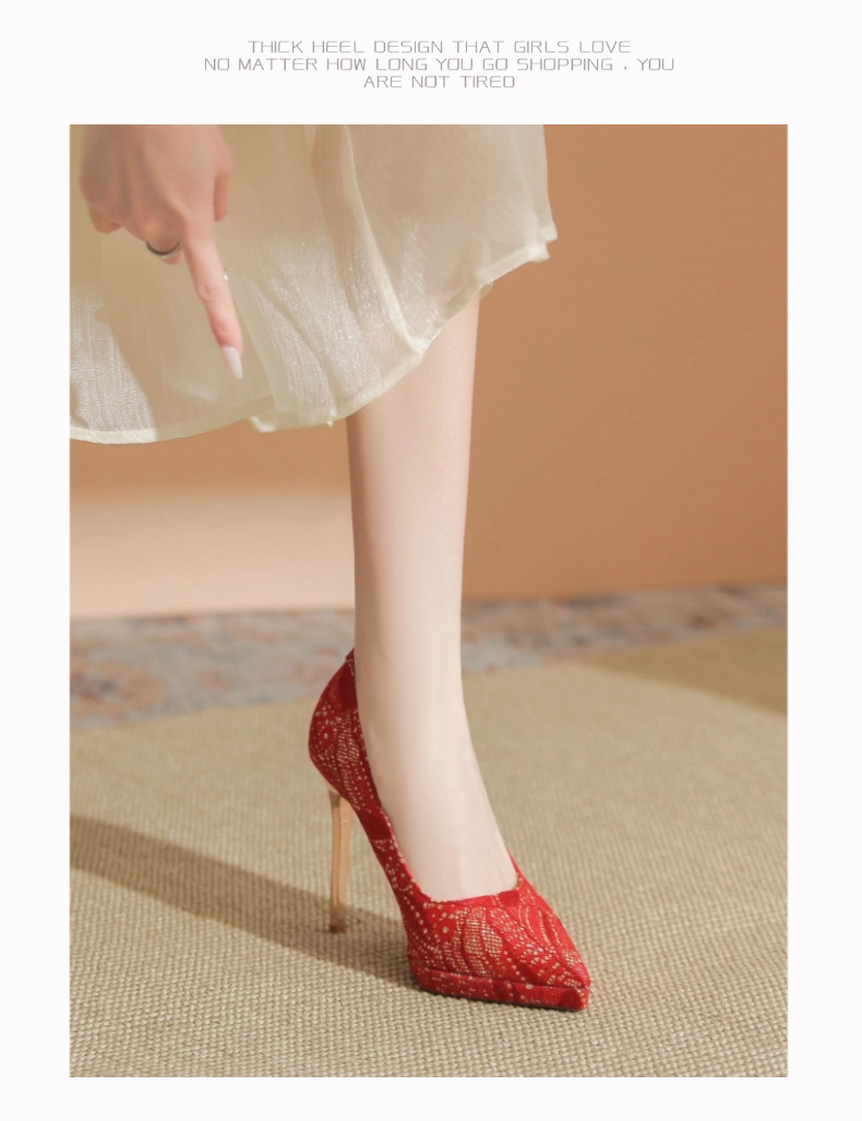 Voděodolné lodičky na platformě se štrasem na svatbu_voghion.com