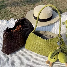 女士斜挎包;女士单肩包;女士双肩包