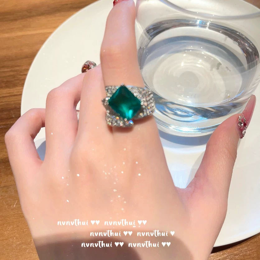 Emerald Mogoto Геометрический Богатый Моно — злая счастливая позолота 18К изумрудный коронатый дизайн кольца