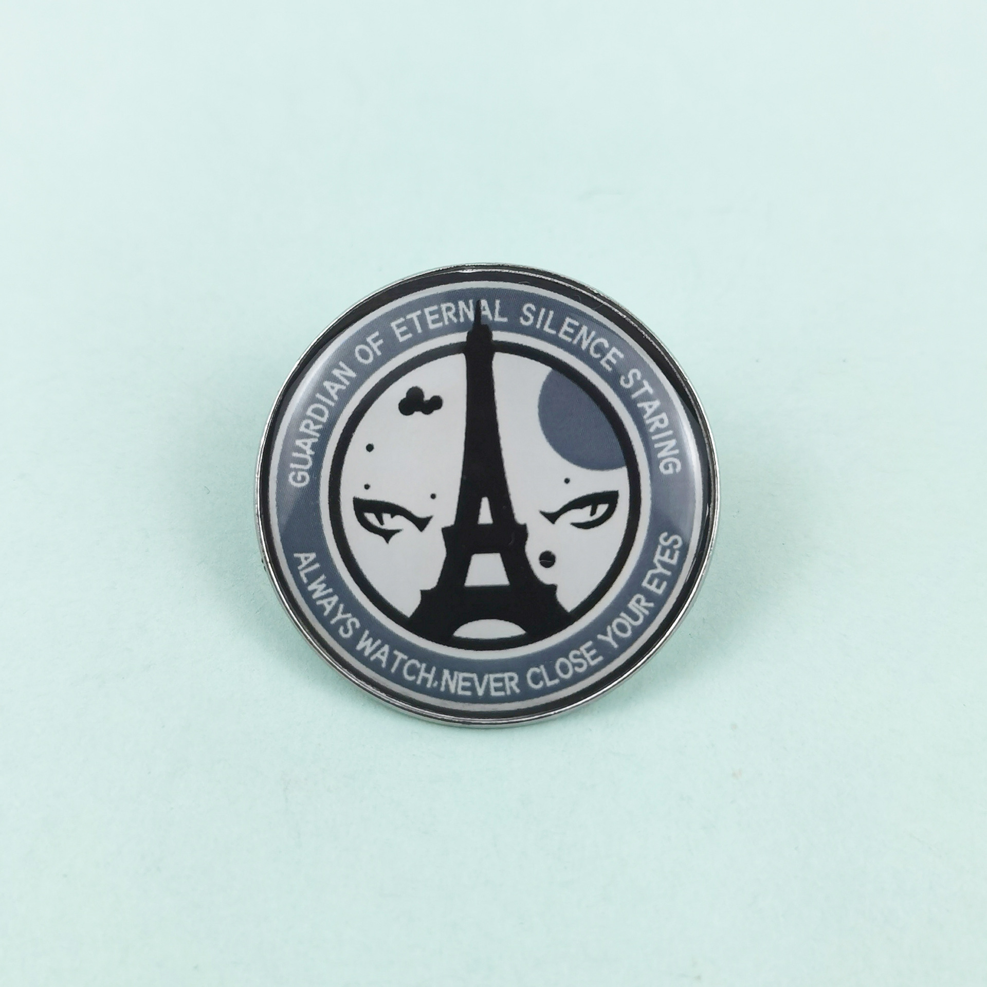 Broche de metal redondo transfronterizo patrón de dibujos animados medalla de joyería estilo retro europeo y americano mochila insignia de alfiler