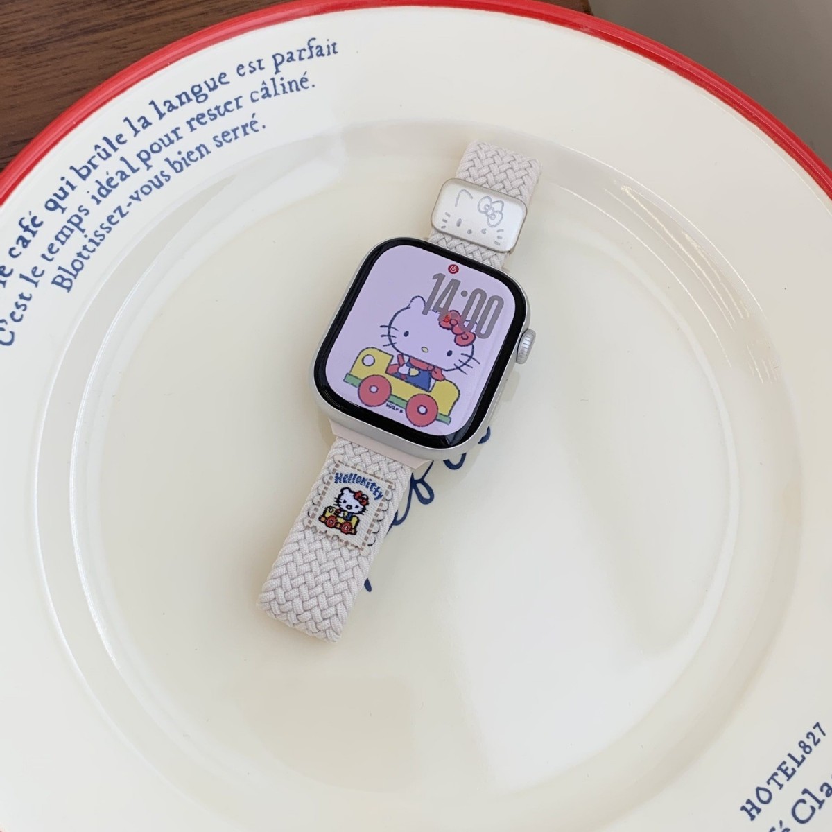 Fashion Kt Cat Cycling Suitable for iWatch Series 10 Apple 1-9 Watch Strap Slim Waist Braided Magnetic Se