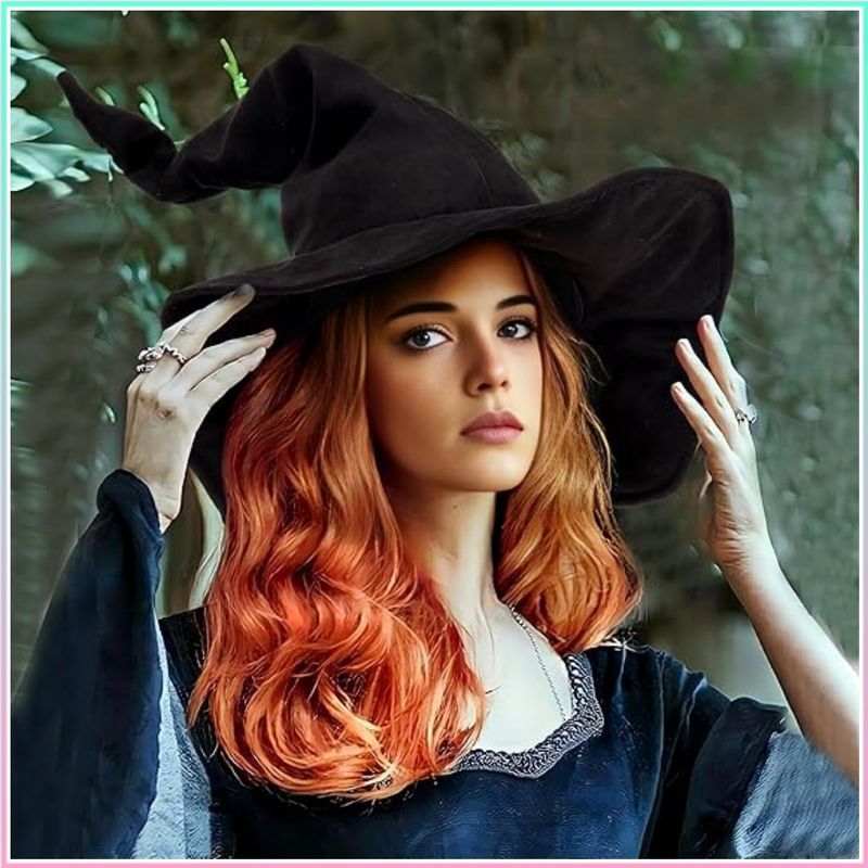 ハロウィーンのクモが魔法の帽子をねじっているコウモリのペンダント魔女が帽子をねじっている|undefined