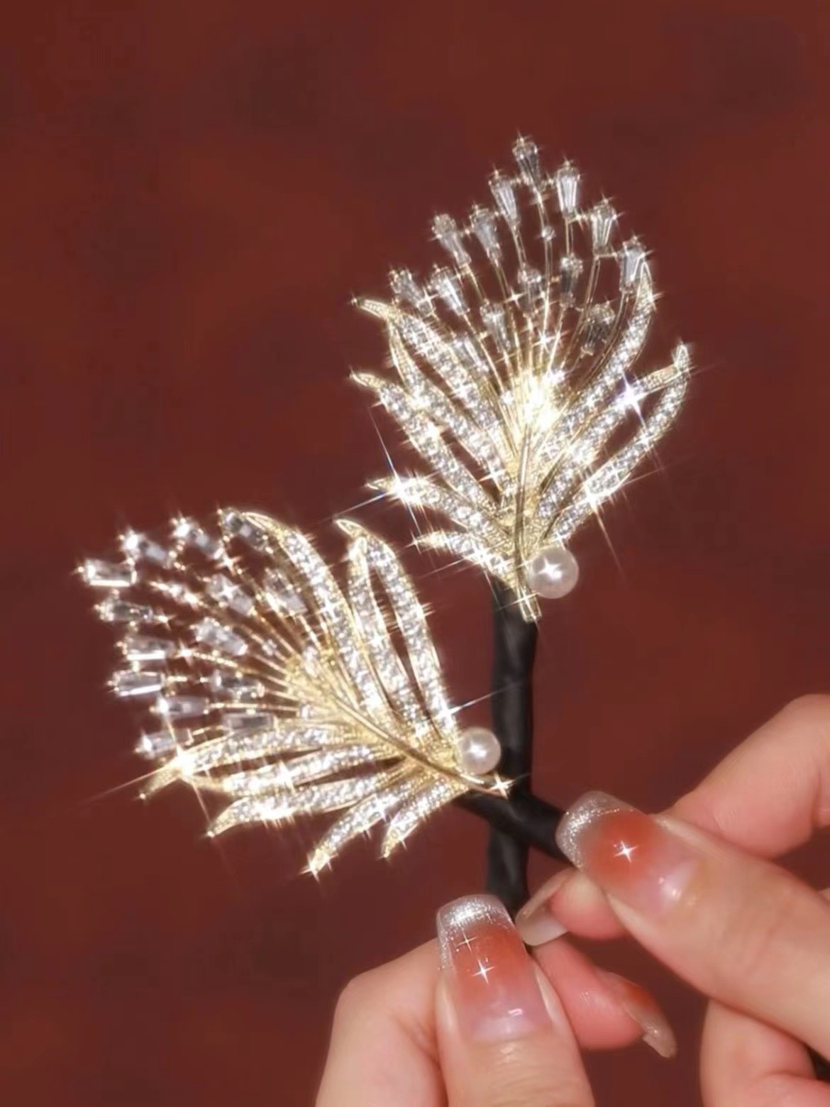 Platinum Siya 2023 nueva pluma updo artefacto cabeza de bola femenina Pelo Rizado titular exquisito elegante horquilla tocado