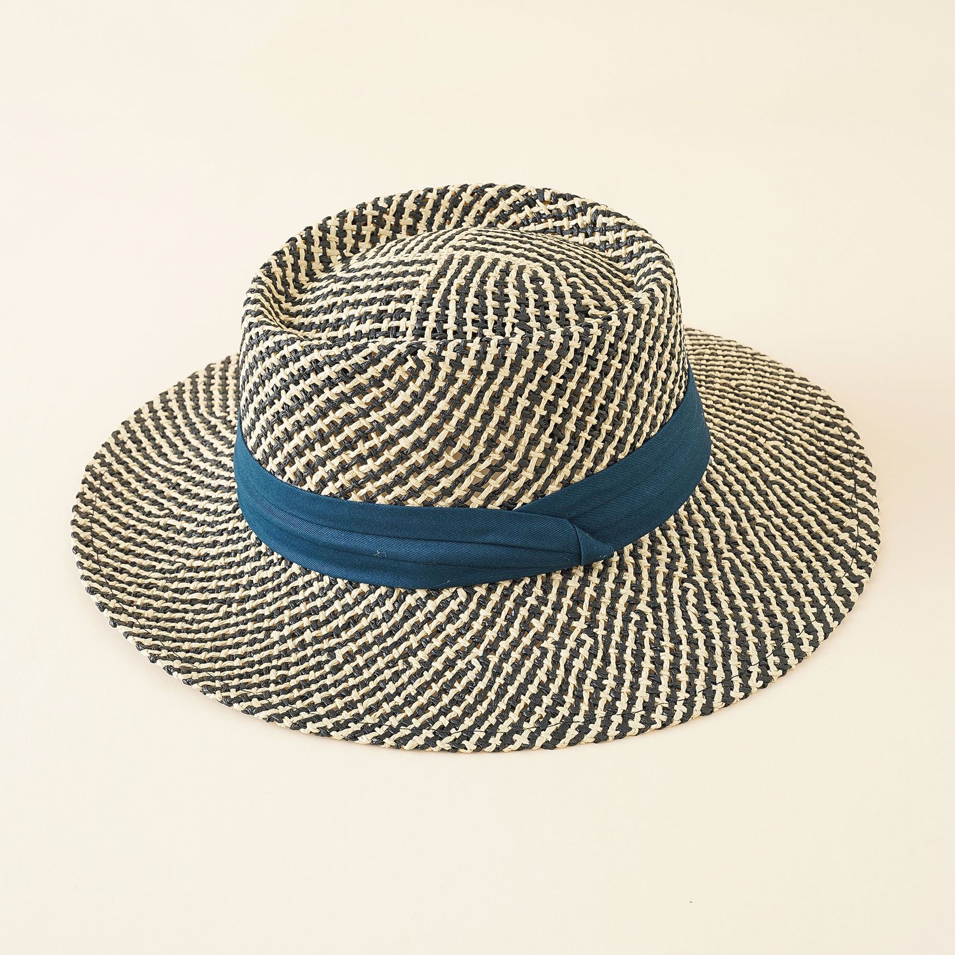 Color a juego sombrero de copa plana francés británico retro primavera y verano sombrero de sol sombrero de playa vacaciones sombrero de paja sombrero de sol femenino Nuevo