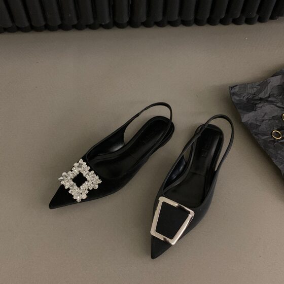 French Flat Black Back Trip with Toe Sandals Women's 2024 New Spring and Summer Pointed Rhinestone Elegant Single Shoes