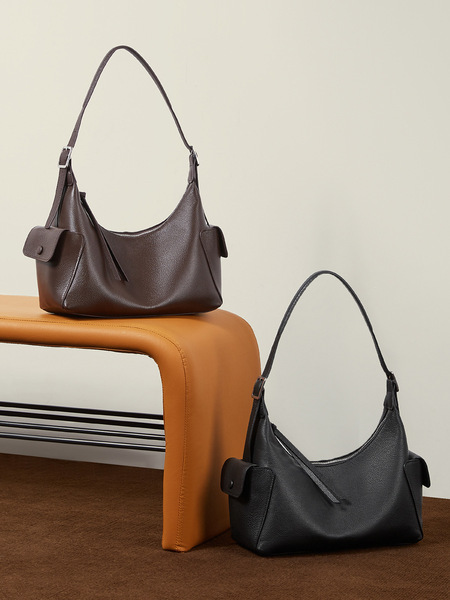 Leather capacious one-shoulder bag one shoulder for leisure