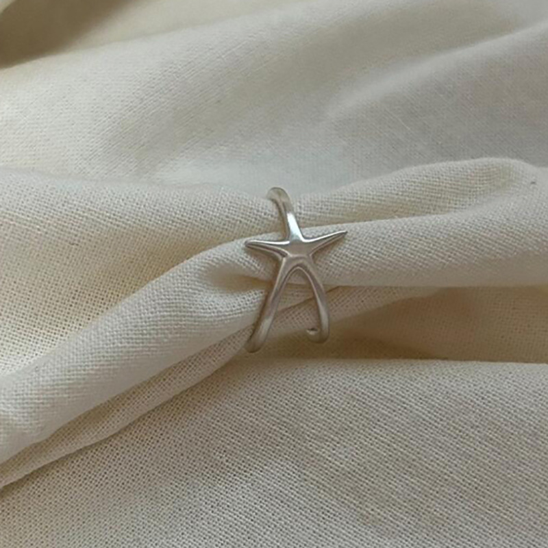 Anillo de estrella de mar (cobre chapado en oro blanco) / Apertura ajustable