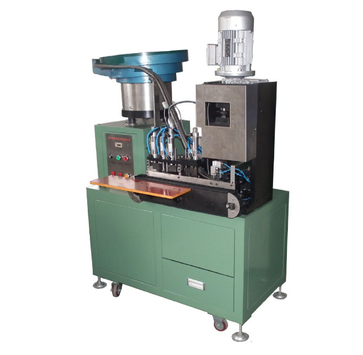 专业生产AC插头端子机 全自动欧式插头端子机 自动插头压接机