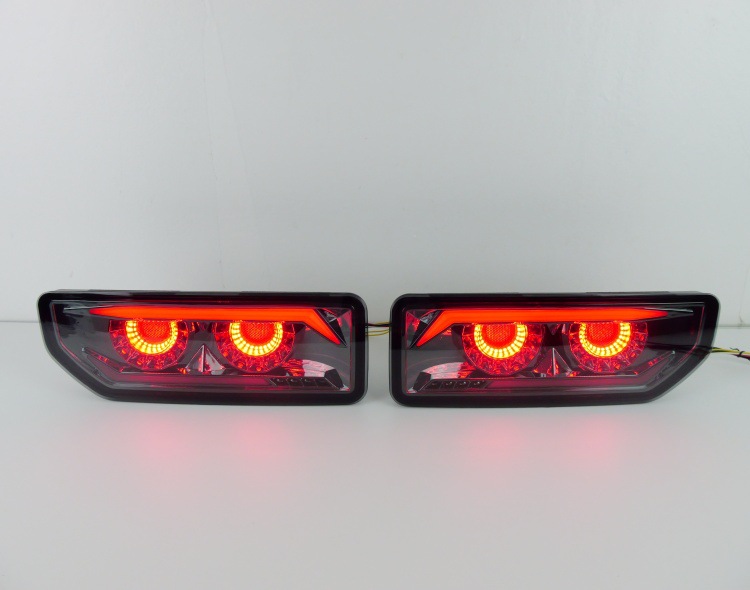 Suitable for Suzuki 19-24 Jimny Rear Bumper Light Brake Light Flowing Water Turn Signal Tail Light