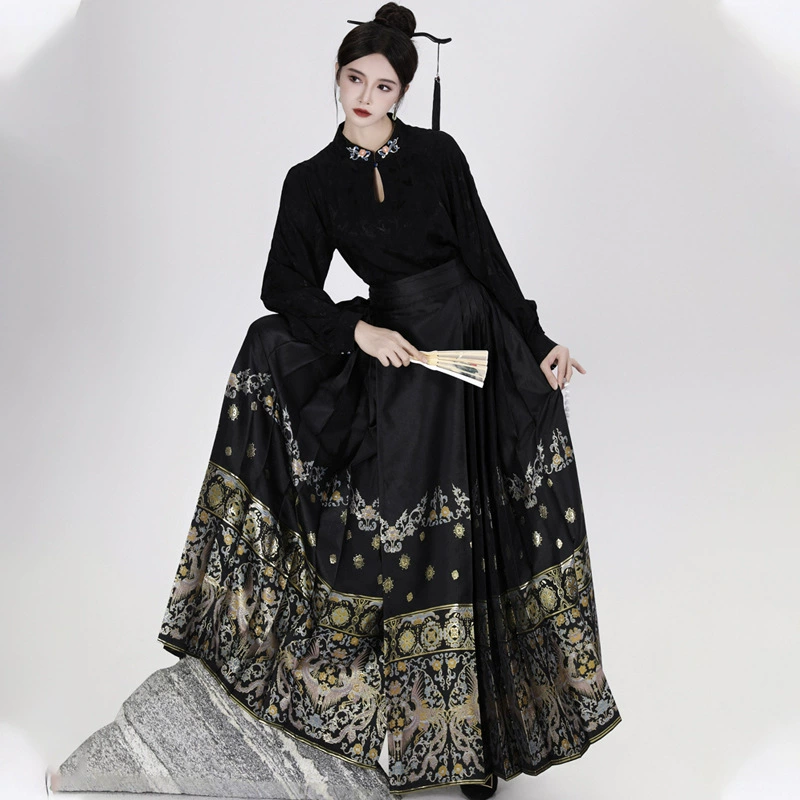 Фэн Фэн Хемин-Национальная юбка с конским лицом