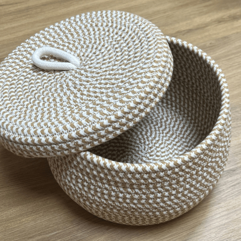 桌面收纳盒化妆收纳零食整理手工编织鸡蛋收纳筐带盖编织篮子药盒