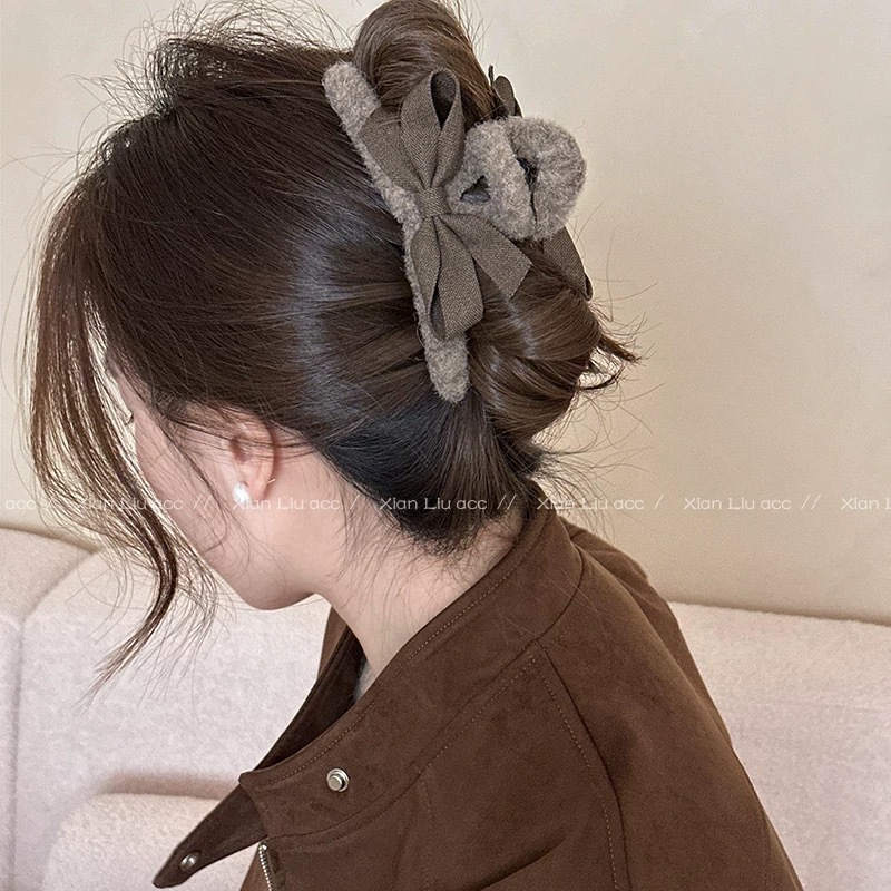 79#Brown knotted bow woolen gripper about 13cm