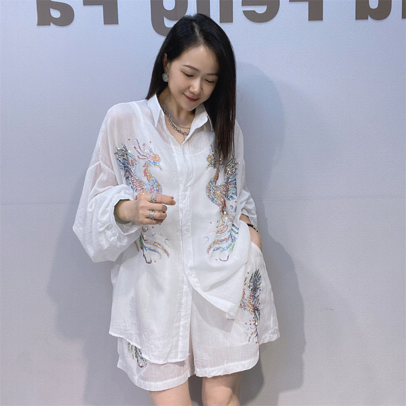 Rhinestone Embellished Cotton-Linen Loose Long-Sleeve Shirt Top + Shorts Two-Piece Set, Relaxed Style Casual Outfit for Women in Summer Rhinestone Embellished Cotton-Linen Loose Long-Sleeve Shirt Top + Shorts Two-Piece Set, Relaxed Style Casual Outfit for Women in Summer