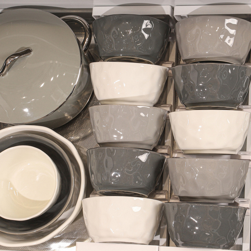 Rice Bowl and Dish Set, Household Ceramic Tableware, Underglaze Color, Hand-Painted Pattern, Light Luxury, High-End Feel, Bowls and Plates, Gift-Giving Rice Bowl and Dish Set, Household Ceramic Tableware, Underglaze Color, Hand-Painted Pattern, Light Luxury, High-End Feel, Bowls and Plates, Gift-Giving