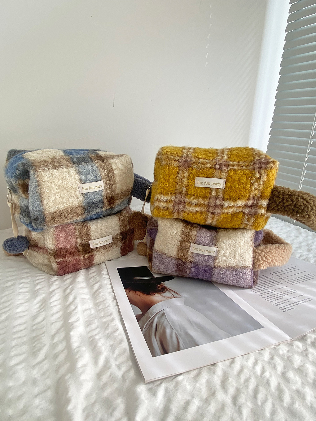 Amazon transfronteriza de suministro/simple de felpa de gran capacidad bolsa de cosméticos portátil de viaje portátil bolsa de almacenamiento con cremallera para las mujeres