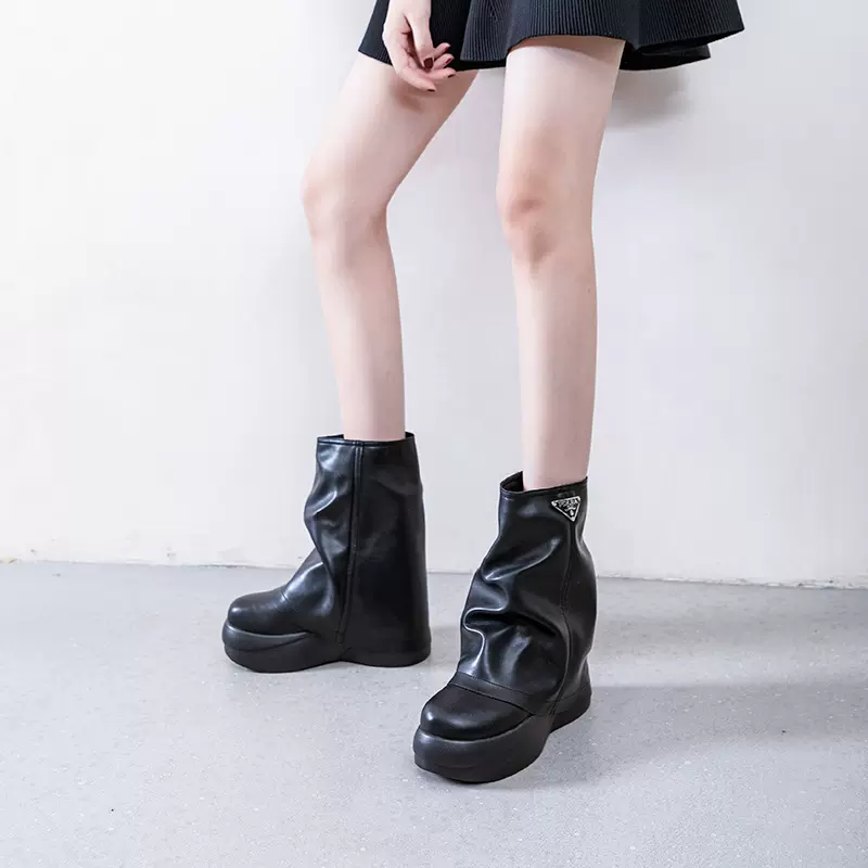 马丁靴女2024冬季新款松糕厚底小个子炸街网红裤管靴显瘦套筒短靴