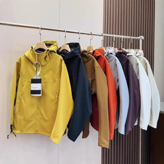 牛の商品鳥の家の同じタイプのカップルのアウトドア機能三防軟殻突撃服のコートの登山ジャケットの潮6307