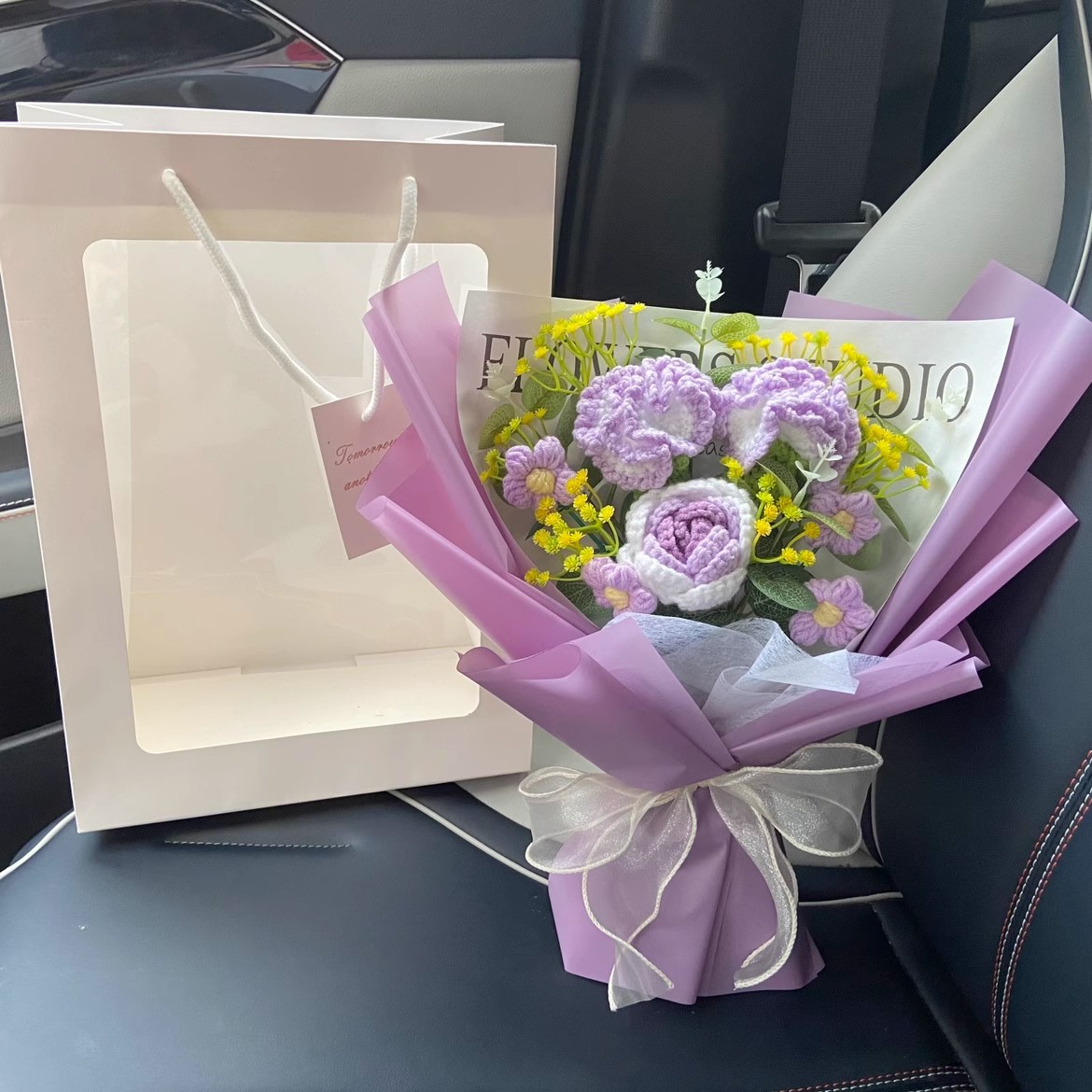 보라색 선물 가방