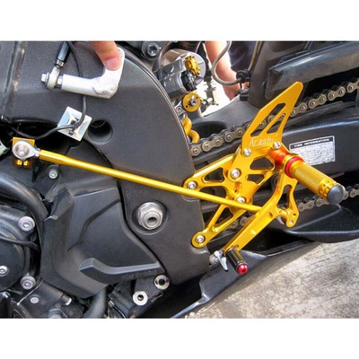YZF R1 2007-2008 modified: Motorcycle pedals