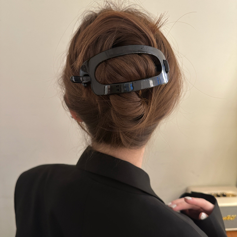 Horquilla ovalada simple, volumen de cabello femenino, clip giratorio de la parte posterior de la cabeza de moda, clip de una palabra, tocado de temperamento de alta calidad