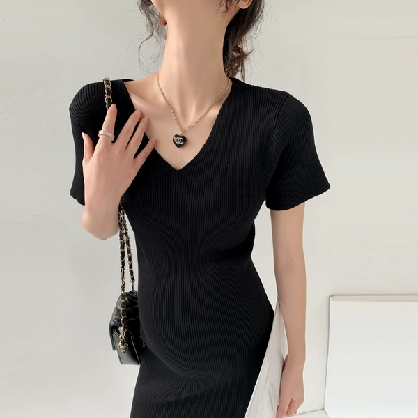Hepburn black