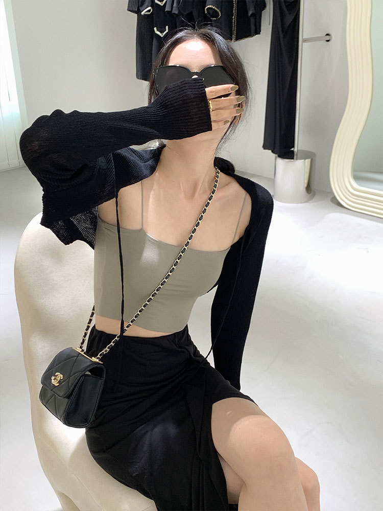Estilo francés pequeño Chaleco de punto corto protector solar cardigan mujeres chal 2023 verano nuevo estilo con falda fuera blusa moda