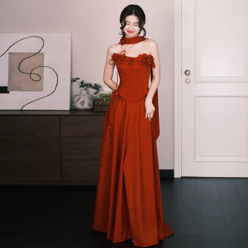 New Chinese-style wedding dress for the bride, strapless, burgundy, high-end luxury engagement dress, wedding robe, women's homecoming dress New Chinese-style wedding dress for the bride, strapless, burgundy, high-end luxury engagement dress, wedding robe, women's homecoming dress