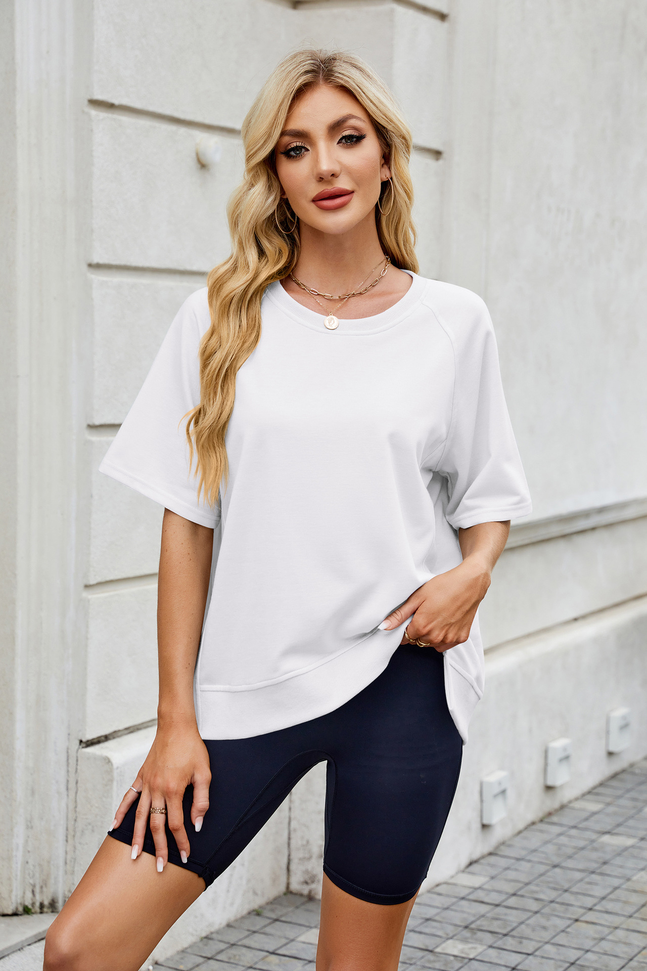 281g Weight Half Sleeve Sleeve Length Pullovers Placket Type Regular Sleeve Sleeve Type Rayon, Polyester Fabric Type Regular Top Length T-shirt Tops Type Casual, Daily Occasion Round Neck Neckline Loose Fit Type Solid Color Pattern Summer, Spring Season Women's Gender Basic Style Wholesale Women's Basic Solid Color Half Sleeve T-Shirts 51