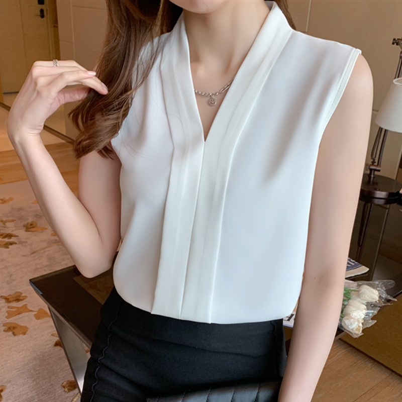 Chiffon Sleeveless Shirt for Women 2026 Summer V-Neck Stylish Vest Top for Layering with a Suit, Loose and Versatile Outerwear Blouse