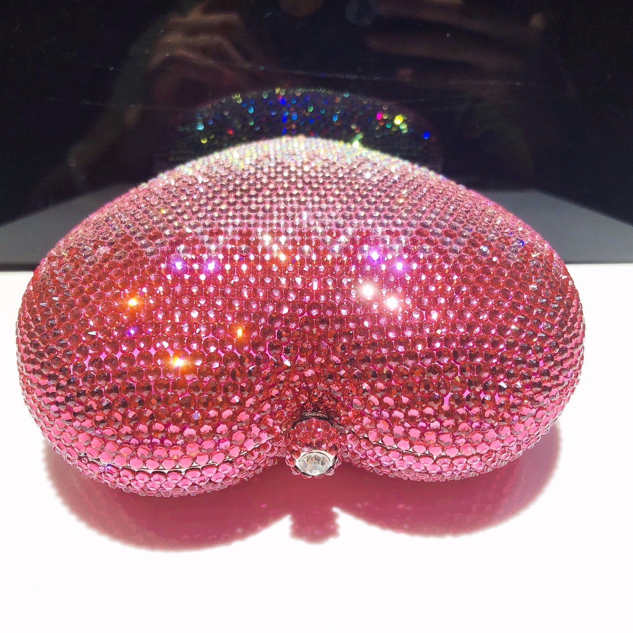 Túi clutch nữ đính đá hình trái tim gradient pha lê — Đỏ hoa hồng chuyển dần chi tiết 3