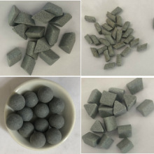 厂家批发研磨石棕刚玉斜三角石磨料菱形滚拋石粗抛高硬度耐磨