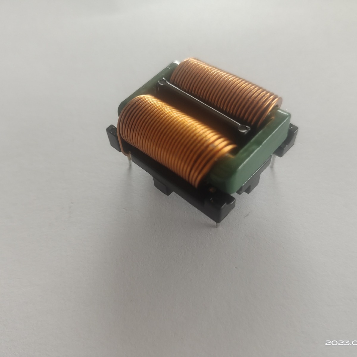 SQ2820-5mH 卧式扁平系列共模电感 0.6*1.5线 10A电流滤CQC