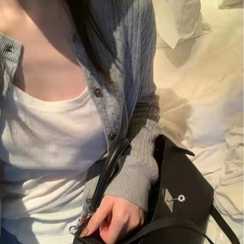 rl Ruff embroidered twist small horse logo sweater women's simple round neck versatile slimming twisted cardigan coat