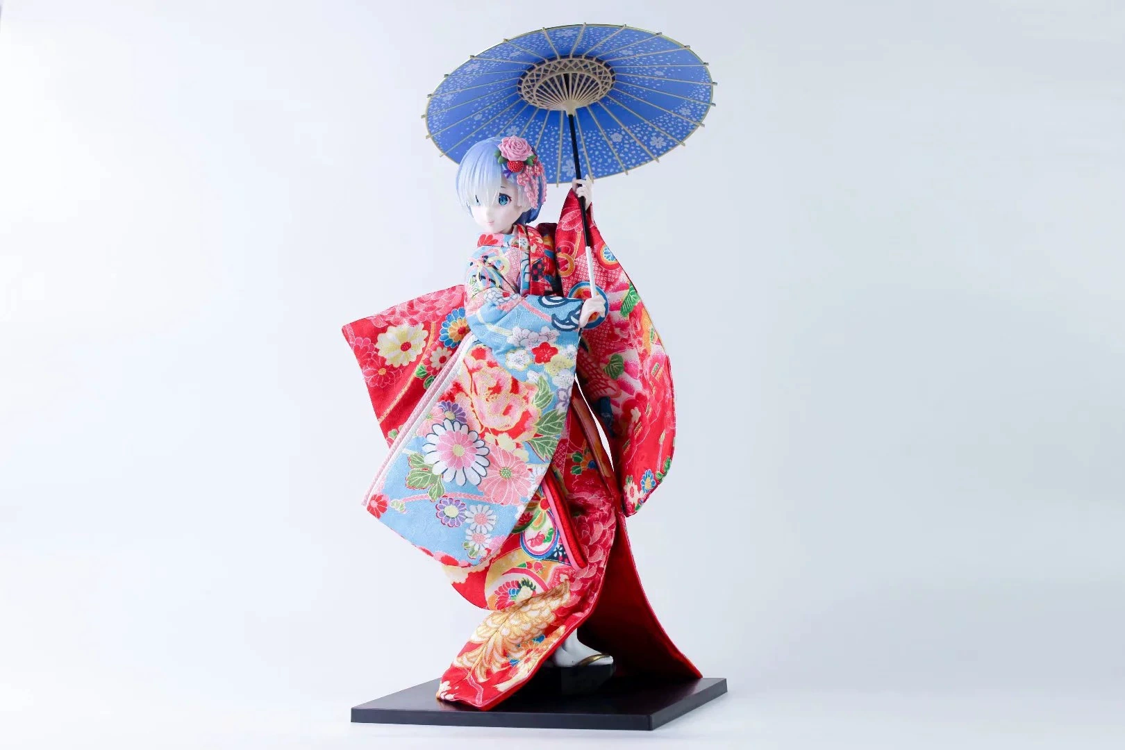 С "Re: From the beginning of the zero world life, the Grand Big Light cloth coat kimono Leham scene box"