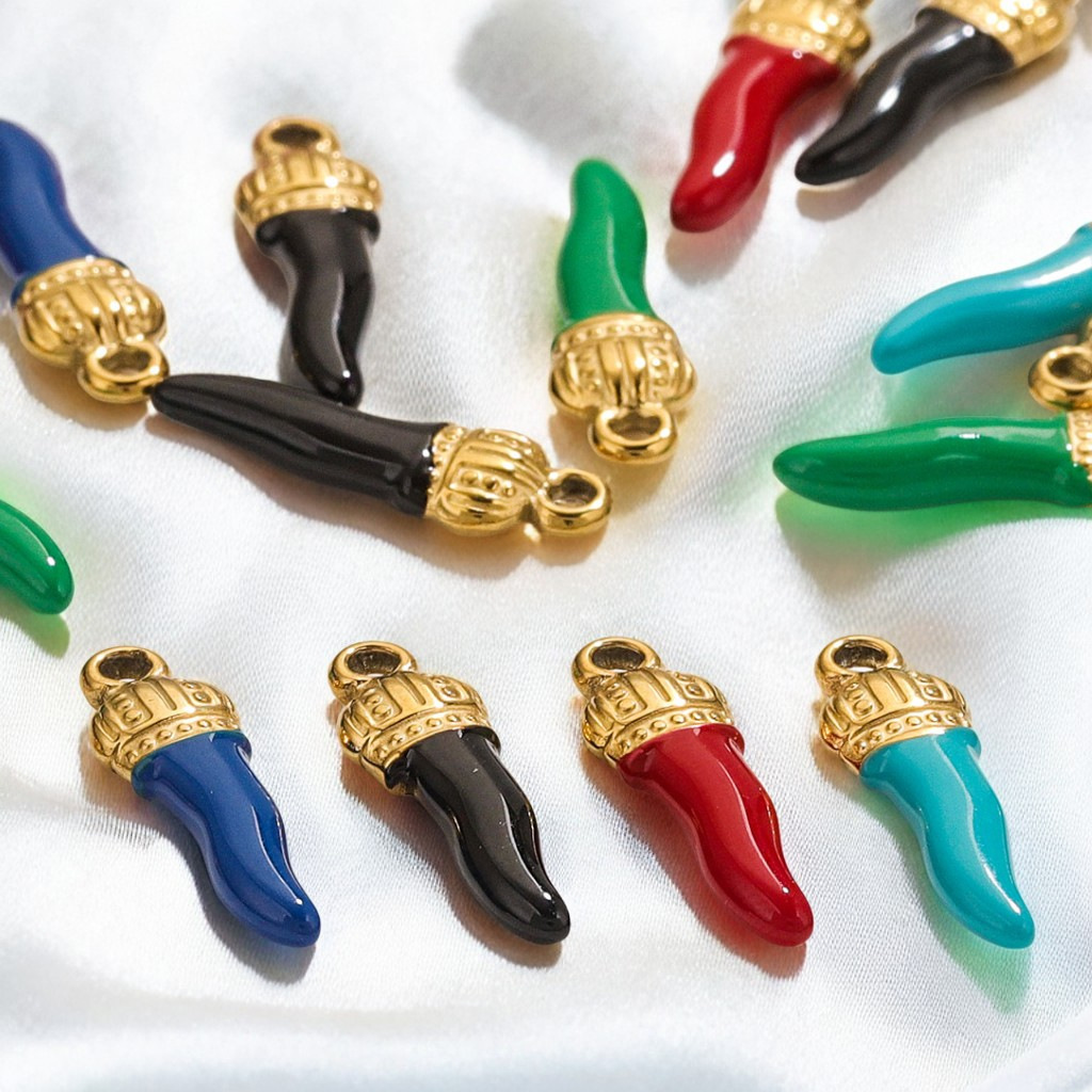 Acero inoxidable rojo rojo rojo estereoscópico chile pequeño colgante DIY auriculares bolsas de material colgante