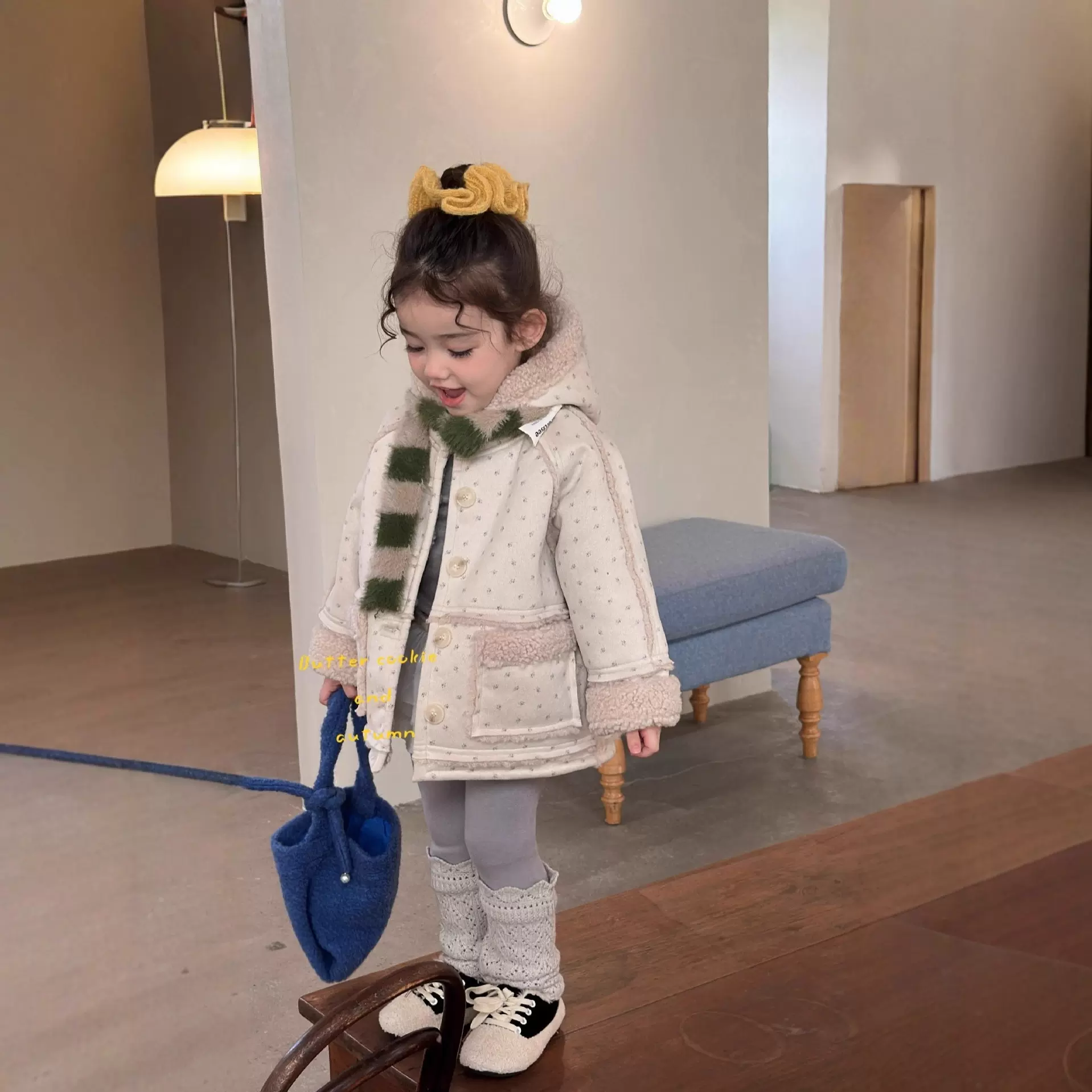 女童韩版加厚外套2025深秋冬洋气百搭碎花皮毛一体连帽羊羔毛外套