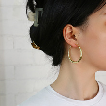2024新款法式冷淡风金色圈圈耳环女ins欧美个性耳饰高级耳环