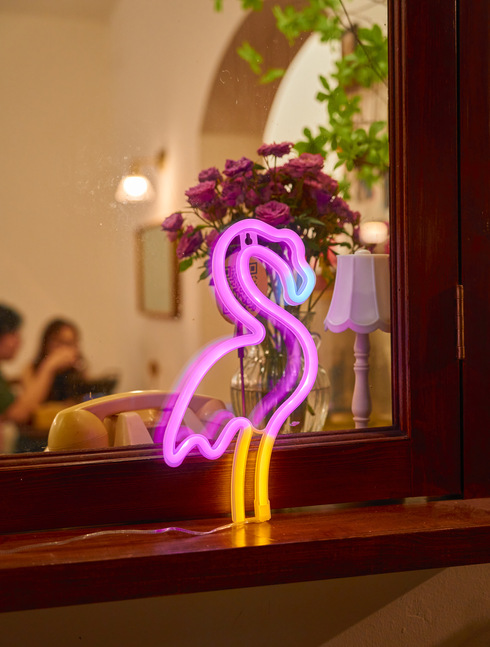 Suministro directo de fábrica de luces LED de neón, luces decorativas de mariposas, nuevas luces de modelado de Planet, luces nocturnas en stock de Amazon