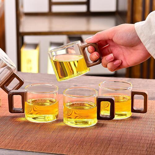 Glass small teacup high borosilicate thickened high-temperature resistant minimalist anti-scald handle guest cup walnut wood handle tea cup