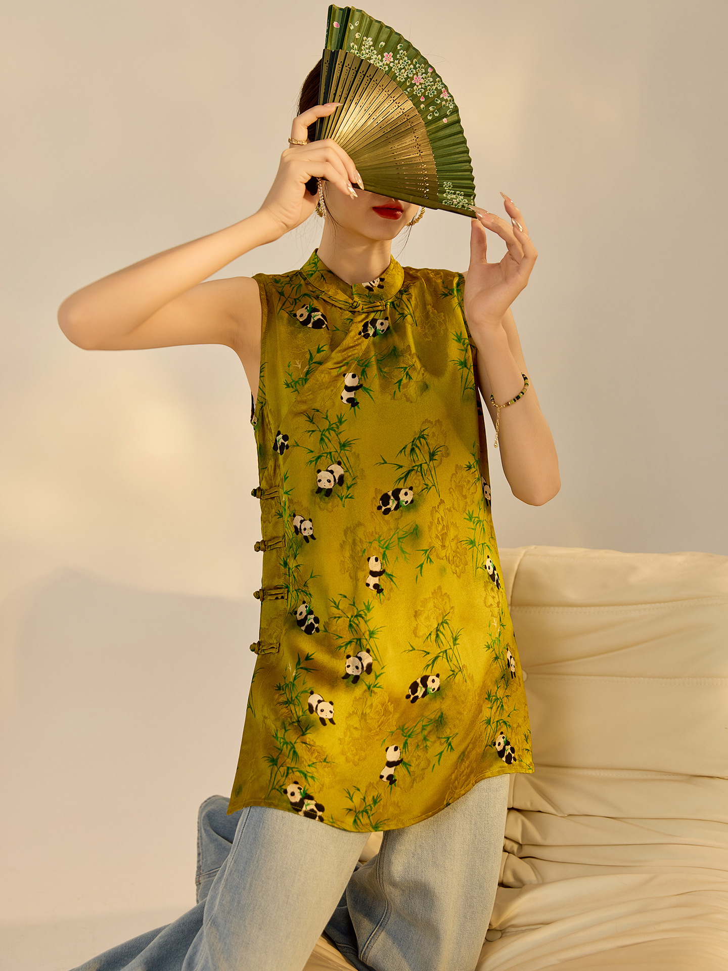 Áo vest cổ tre họa tiết gấu trúc phong cách Trung Hoa mới dành cho nữ — Màu vàng