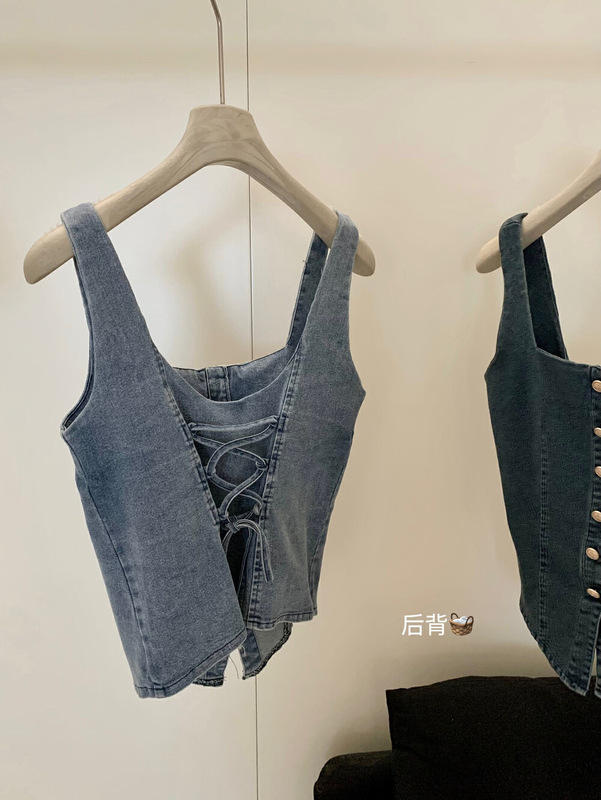 WGWE レトロ深浅コントラストカラーデニムスクエアカラーベストサスペンダー 2025 夏の新しいホットガールベスト女性 W5581|undefined