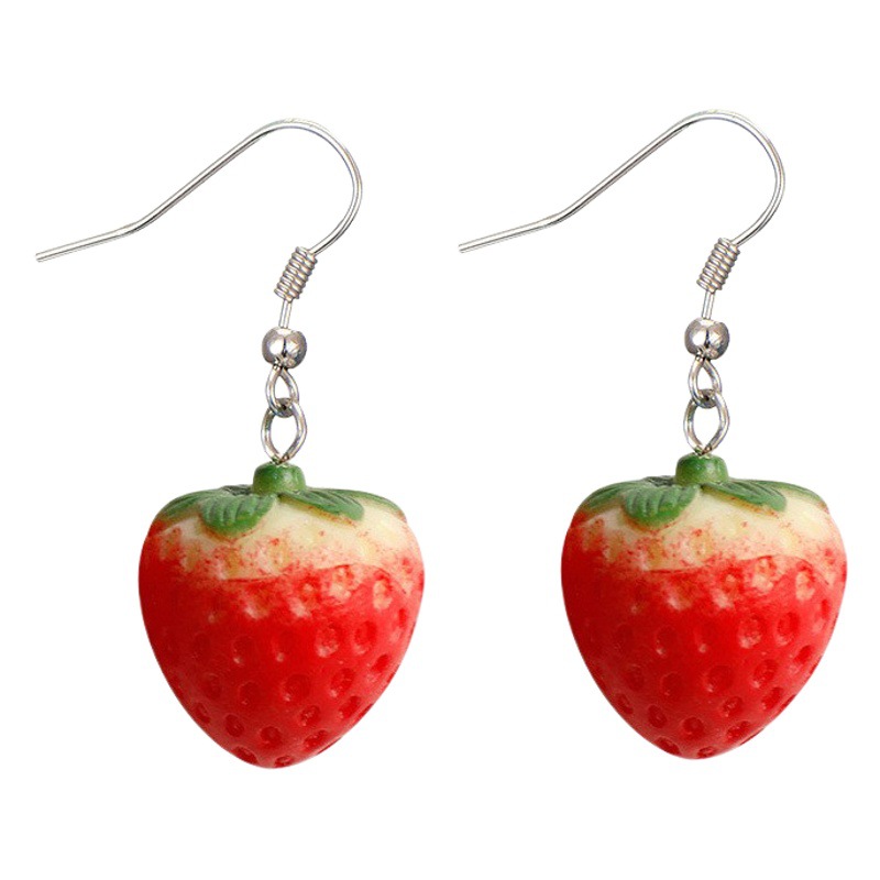 Europe and the United States cross-border personality sweet three-dimensional resin strawberry earrings earrings female creative fun fruit simulation accessories