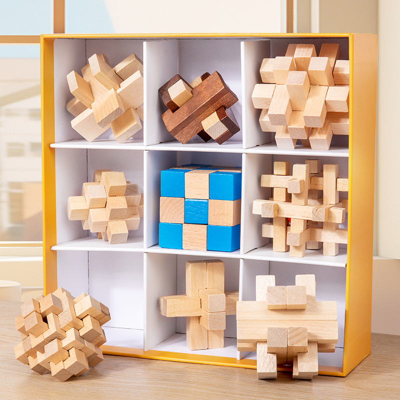Juguete de madera Luban Lock Puzzle Adult Desbloqueo Bloques de construcción Desmontaje para personas mayores Juguete para aliviar el aburrimiento Juego de nueve piezas Kongming Lock