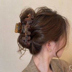 フランス風の気質を大きくして、高級感のあるヘアピンの女性の後頭部の髪量が多いサメのクリップ2025の新型の頭飾り
